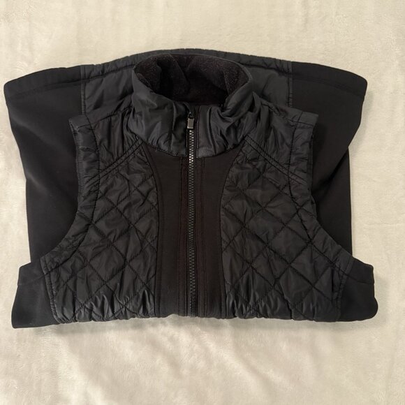 Athleta Rock Springs Quilted Vest Women Sz S Black Reflective Full Zip Active - Picture 7 of 7
